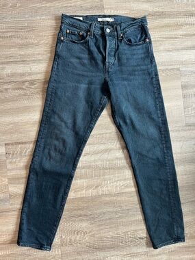 Levi’s Wedgie Straight Black Jeans Size 26 High Rise Cropped